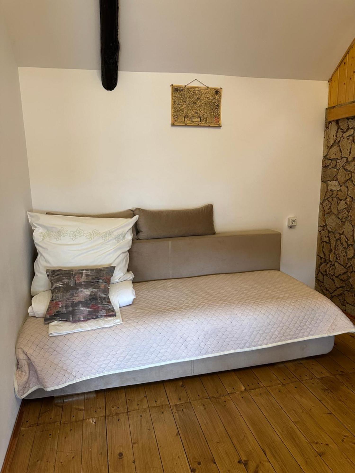 Casa Cezara Appartement Silvasu de Jos Buitenkant foto